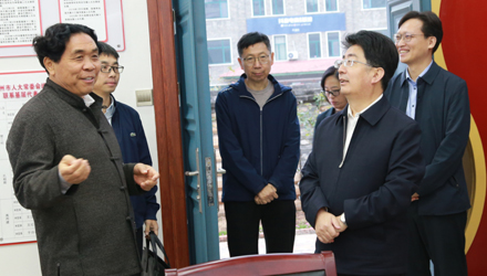 許昌市(shì)檢察院黨組書(shū)記、檢察長(cháng)趙藝林(lín)到(dào)禹州市(shì)開(kāi)展“四下(xià)基層”調研走訪